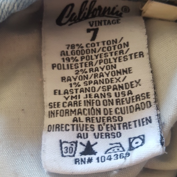 California Vintage | Light Wash Skinny Jeans | 7 - Picture 6 of 8